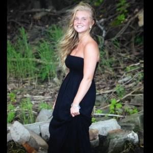 Meet your Posher, Katelyn